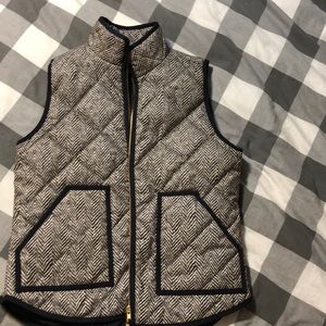 J. Crew houndstooth vest.  Like new.